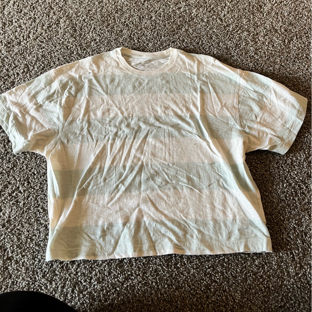 Universal threads shirt